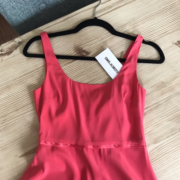 ELIZABETH AND JAMES STRETCH SILK DRESS - NWT - Picture 2 of 8